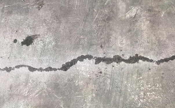 水泥地面裂縫最好的修補方法是啥?